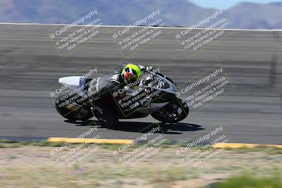 media/Apr-05-2024-Apex Assassins-CVMA Friday Practice (Fri) [[ee2ef04f2b]]/3-Racer 2/Session 3 (Bowl Speed Pans)/